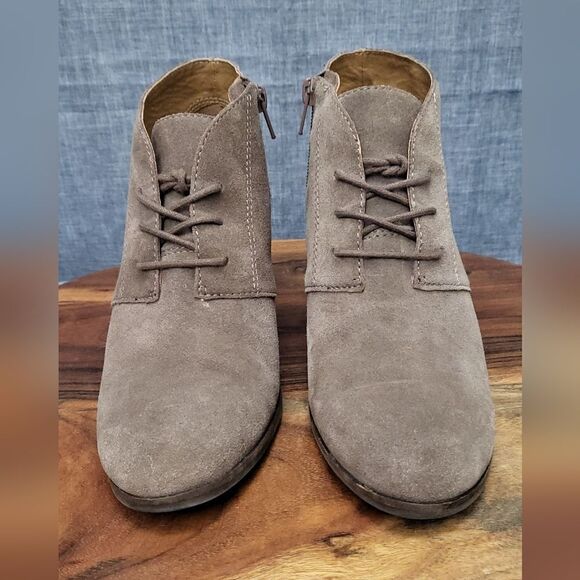 Lucky Brand Shylow Western Wedge Ankle Boot Laces & Side Zip Tan Size 7.5 - Picture 4 of 9